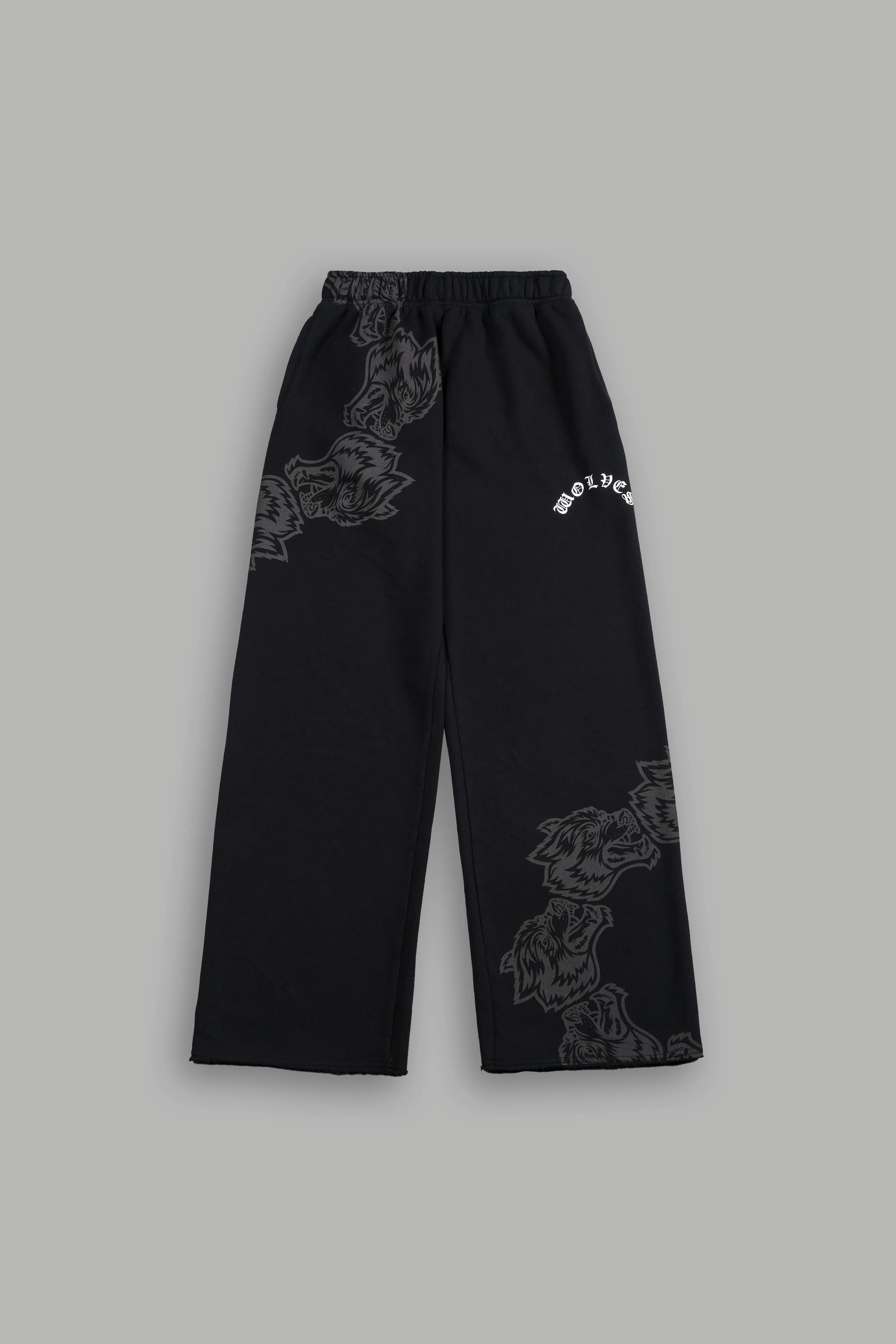 Surrounded By Family She Big Cozy Sweats in Black