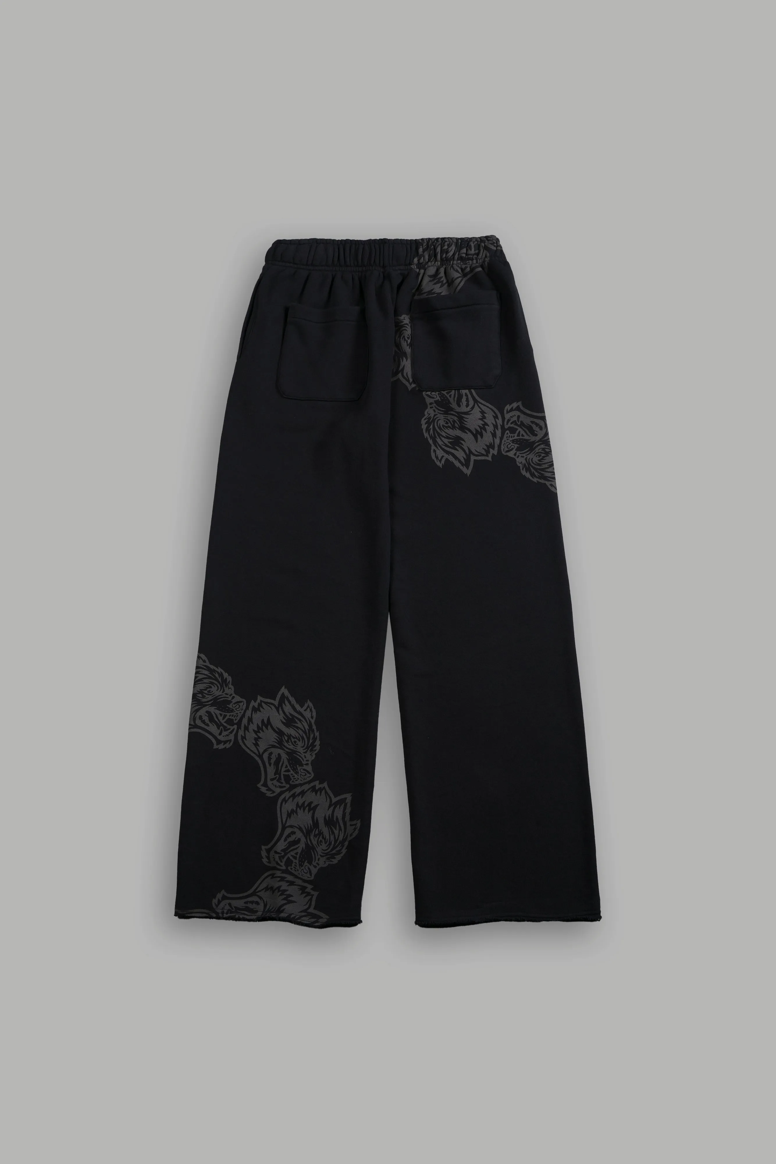 Surrounded By Family She Big Cozy Sweats in Black